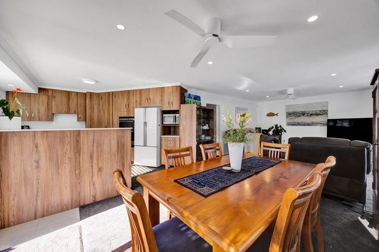 Photo of property in 1/27 Whiteley Street, Moturoa, New Plymouth, 4310