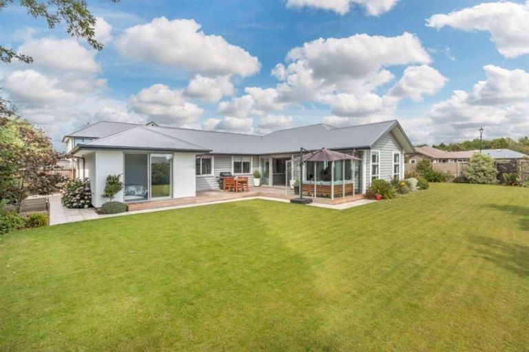 Photo of property in 80 Cairnbrae Drive, Prebbleton, 7604