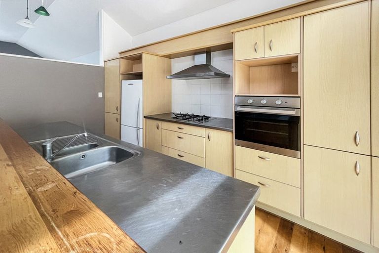 Photo of property in 153e Grant Road, Thorndon, Wellington, 6011