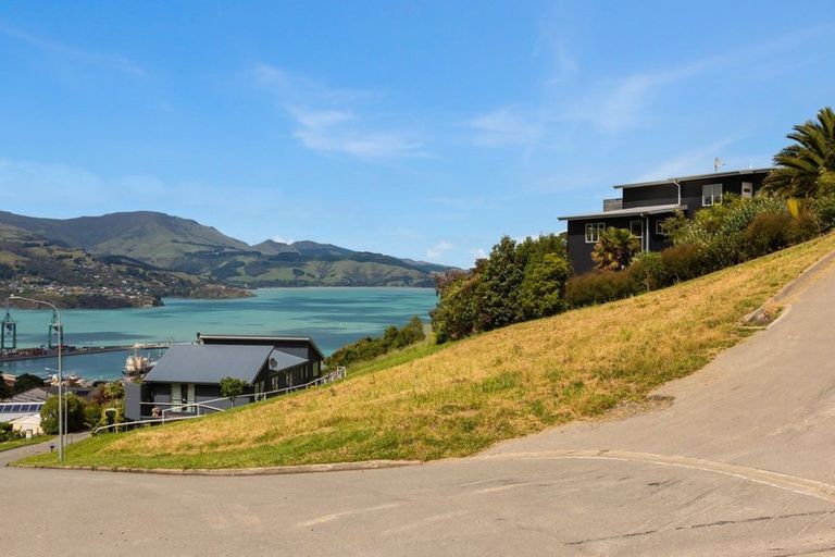 Photo of property in 1 Endeavour Place, Lyttelton, 8082