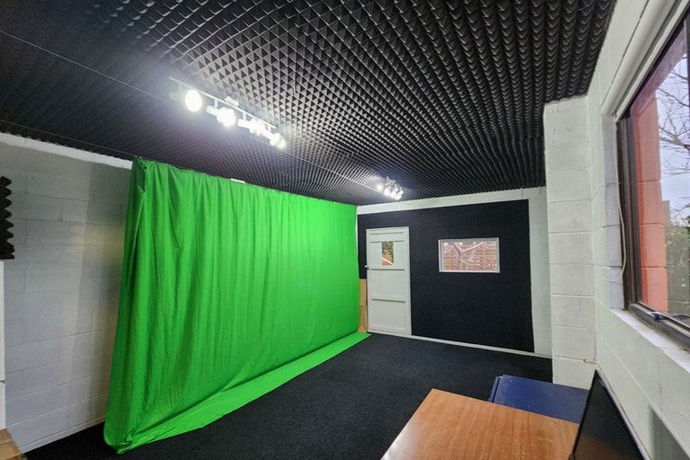 Photo of property in 2191 Tuakau Bridge-port Waikato Roa, Port Waikato, Tuakau, 2695