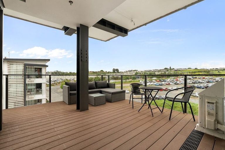 Photo of property in 322/3 Kaipiho Lane, Albany, Auckland, 0632