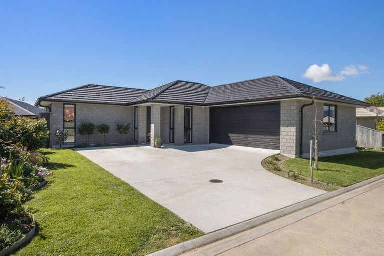 Photo of property in 2/10d Clive Road, Katikati, 3129