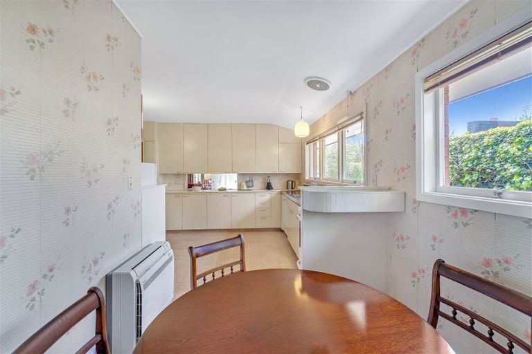 Photo of property in 11 Tuirau Place, Ilam, Christchurch, 8041