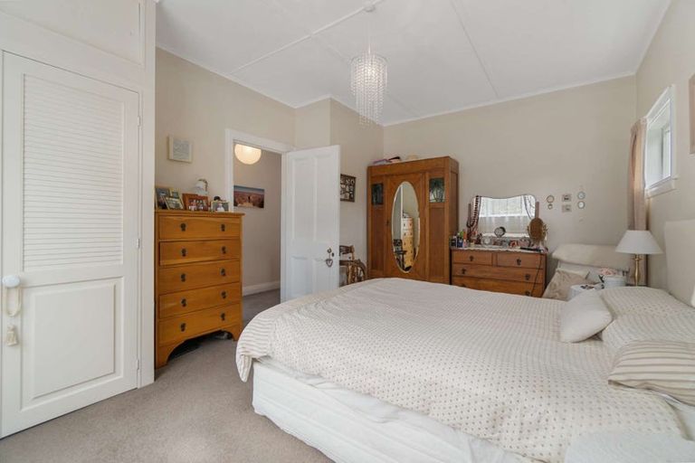 Photo of property in 60 Richmond Road, Carterton, 5713