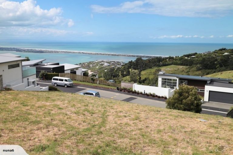 Photo of property in 5 The Terrace, Mount Pleasant, Christchurch, 8081