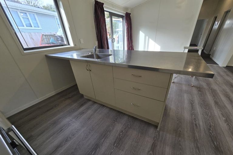 Photo of property in 23b Dorset Grove, Cannons Creek, Porirua, 5024