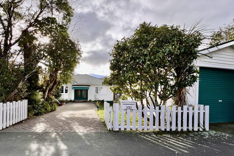 Photo of property in 370 Karori Road, Karori, Wellington, 6012