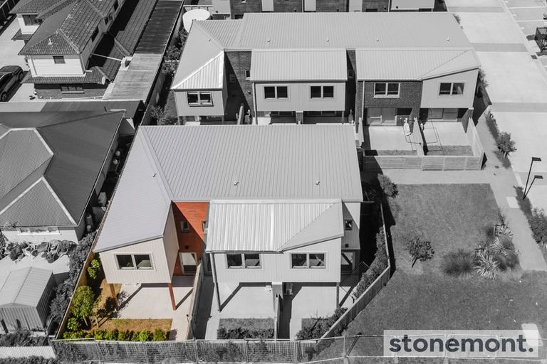 Photo of property in 30 Earlsworth Road, Mangere East, Auckland, 2024