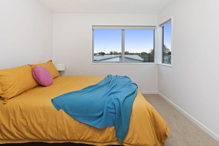 Photo of property in 25 Kakapo Lane, Redwood, Christchurch, 8051