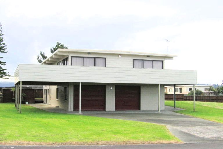 Photo of property in 19 Blue Bell Parade, Omaha, 0986