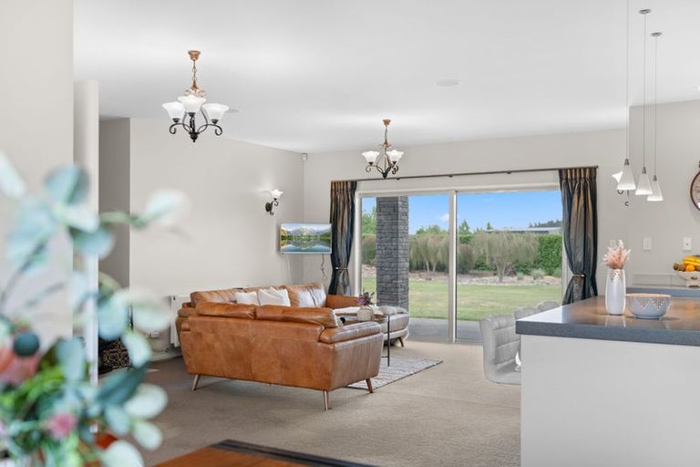 Photo of property in 3 Whitcombe Place, Darfield, 7571