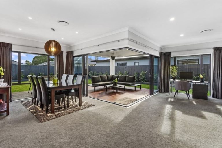 Photo of property in 36 Ellesmere Street, Marshland, Christchurch, 8083