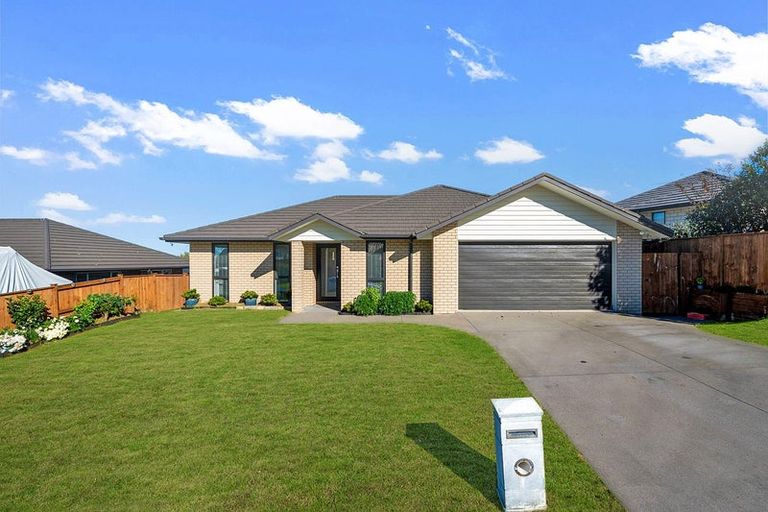 Photo of property in 10 Helenvale Crescent, Pokeno, 2402