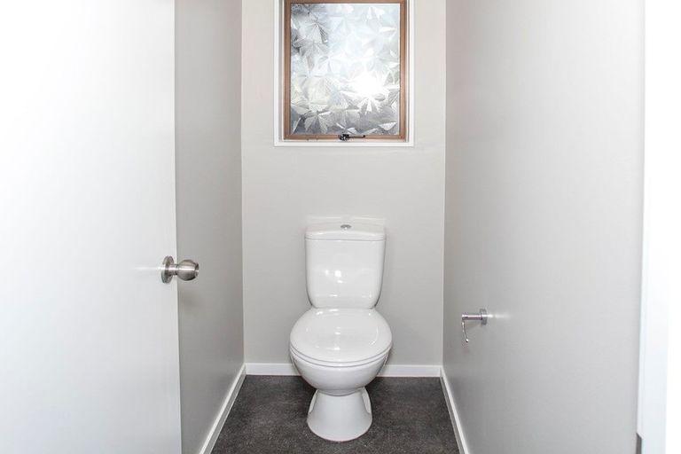 Photo of property in 62 Benmore Avenue, Cloverlea, Palmerston North, 4412