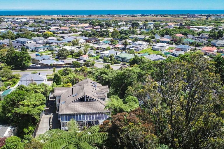 Photo of property in 17-19 Kilgour Road, Greymouth, 7805