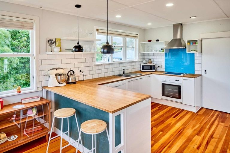 Photo of property in 23 Awatea Street, Ranui, Porirua, 5024