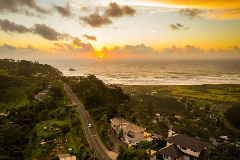 Photo of property in 107 Oaia Road, Muriwai, Waimauku, 0881