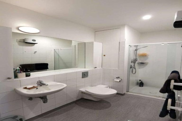 Photo of property in Kelvin House, 7g/16 The Terrace, Wellington Central, Wellington, 6011