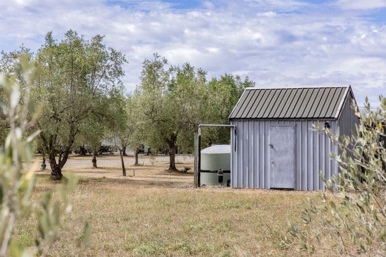 Photo of property in 179 Racecourse Road, Amberley, 7482