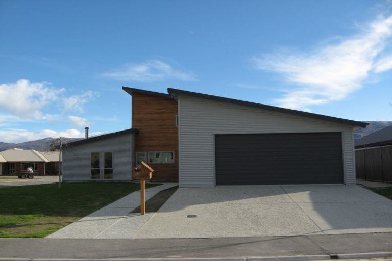 Photo of property in 28 Sunhaven Cove, Cromwell, 9310