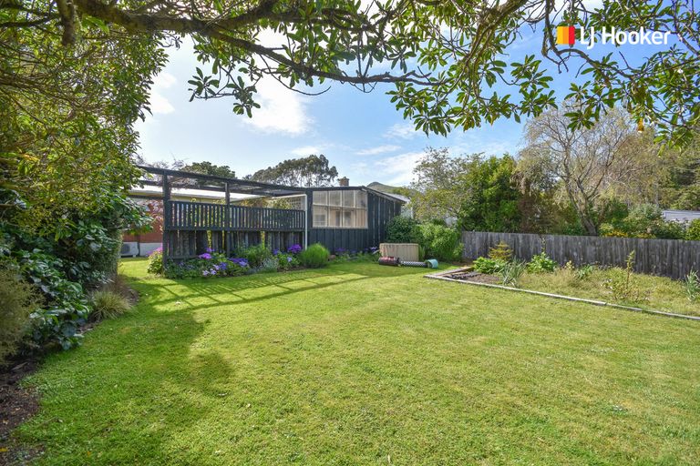 Photo of property in 8 Frances Street, Broad Bay, Dunedin, 9014