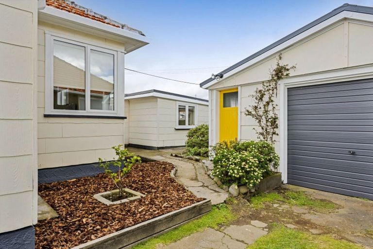 Photo of property in 5 Raleigh Street, Vogeltown, New Plymouth, 4310