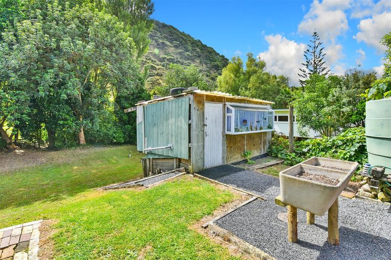 Photo of property in 3 Maraetai Place, Port Waikato, Tuakau, 2695