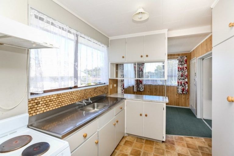 Photo of property in 41 Penrith Street, Westown, New Plymouth, 4310