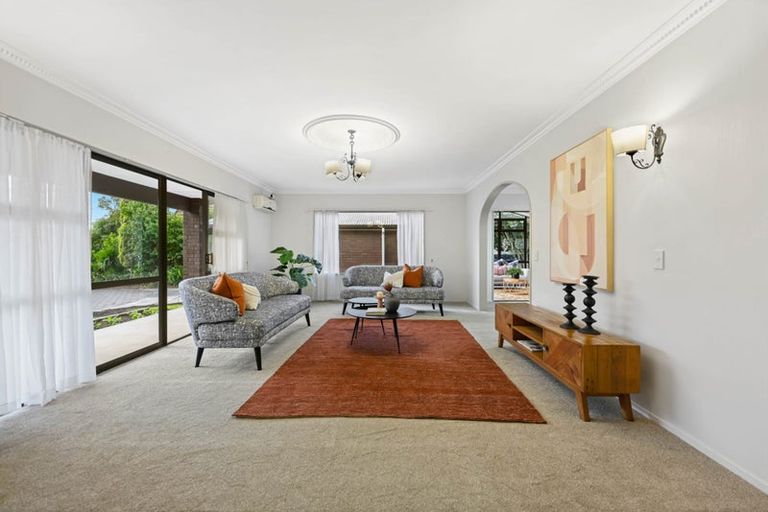 Photo of property in 24 Burn-murdoch Street, St Andrews, Hamilton, 3200