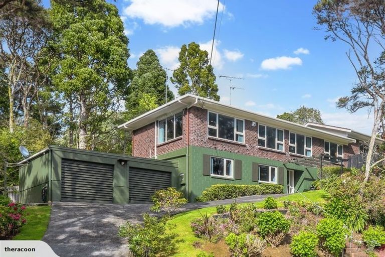Photo of property in 83 Woodfern Crescent, Titirangi, Auckland, 0604