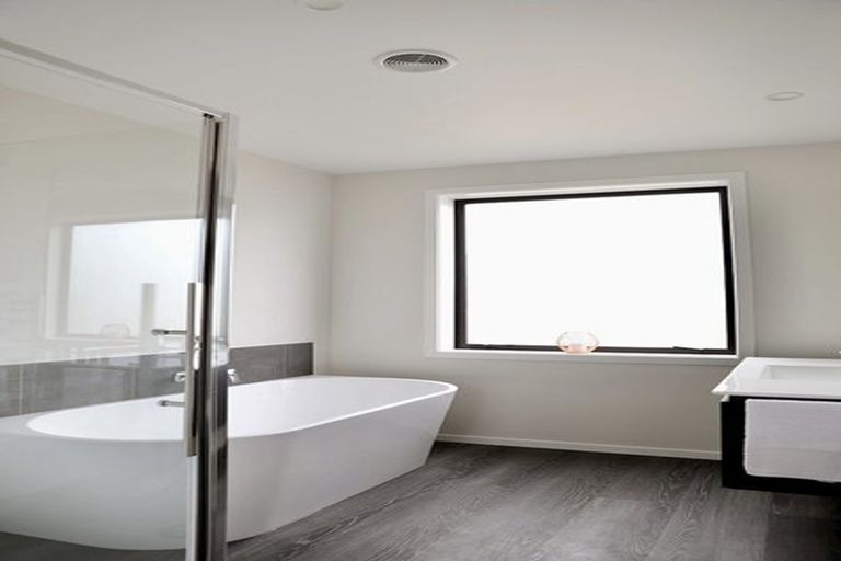 Photo of property in Northlake, 19 Riverslea Road, Wanaka, 9305