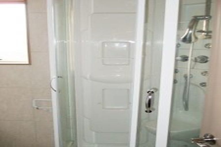 Photo of property in 27a Captain Scott Road, Glen Eden, Auckland, 0602