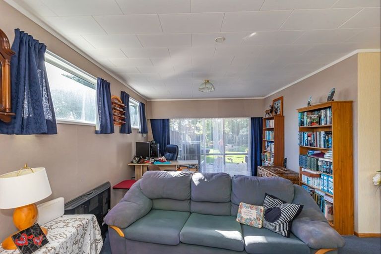 Photo of property in 39 Liverpool Street, Levin, 5510