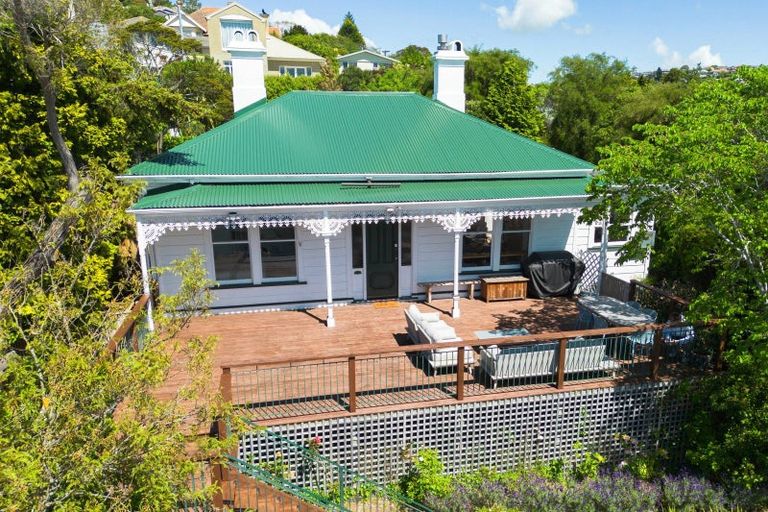 Photo of property in 14 Bangor Terrace, Kew, Dunedin, 9012