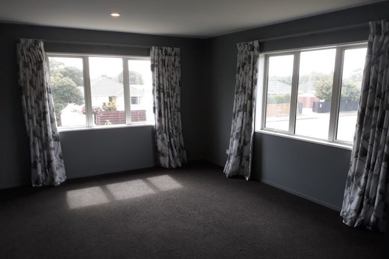 Photo of property in 2 Westpark Drive, Burnside, Christchurch, 8053