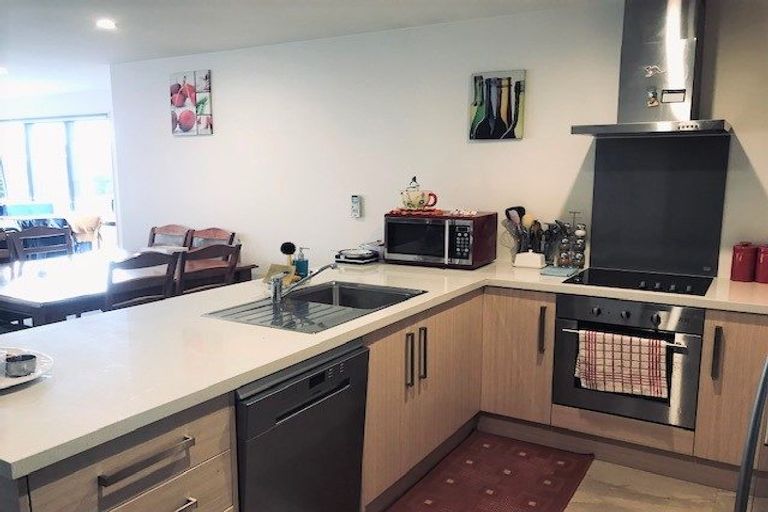 Photo of property in 4 Rooseville Mews, Pukekohe, 2120