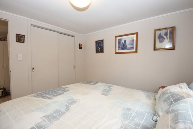 Photo of property in 6 Kupe Drive, Carterton, 5713