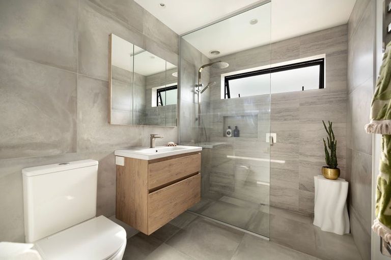 Photo of property in 20 Howden Drive, Jacks Point, 9371