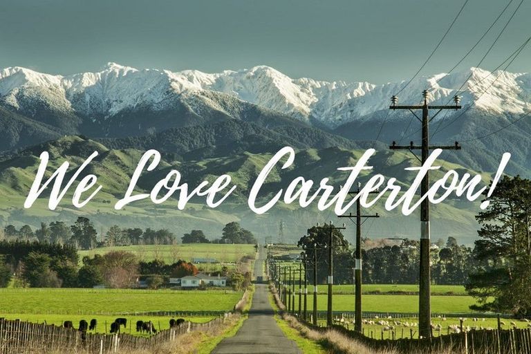 Photo of property in 18 Hereford Drive, Carterton, 5713