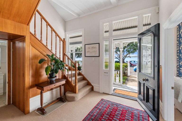Photo of property in 42 King Edward Parade, Devonport, Auckland, 0624