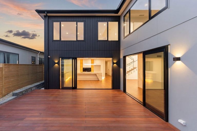 Photo of property in 55 Streamview Way, Long Bay, Auckland, 0630