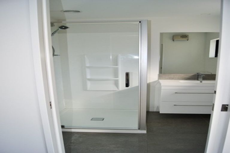 Photo of property in 4 Jamell Place, Avonhead, Christchurch, 8042