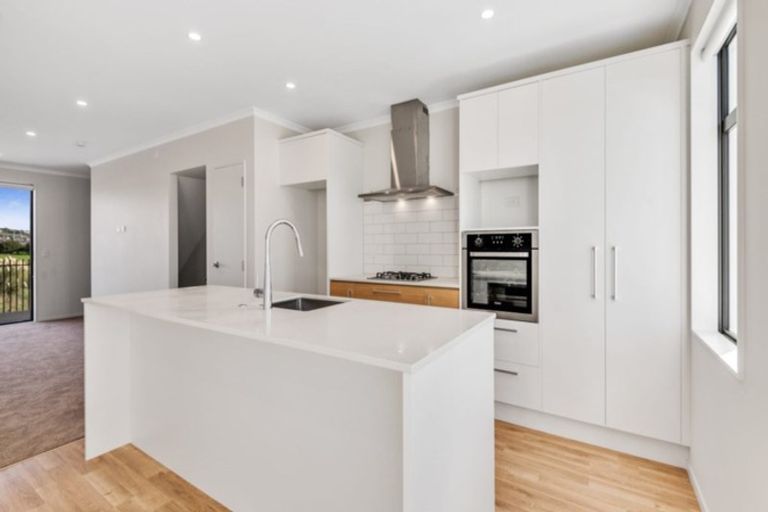 Photo of property in 9 Bonnette Road, Flat Bush, Auckland, 2019