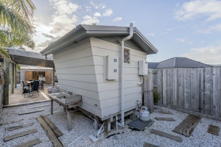 Photo of property in 5 Aquila Drive, Whitianga, 3510