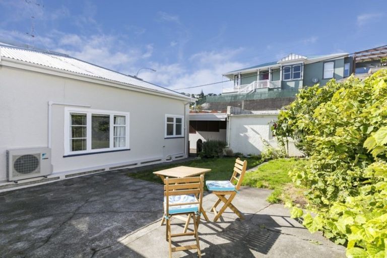 Photo of property in 230 Ohiro Road, Brooklyn, Wellington, 6021