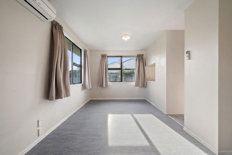 Photo of property in 2/696 Gloucester Street, Linwood, Christchurch, 8062
