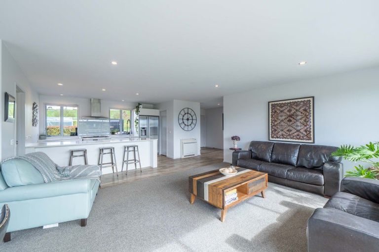 Photo of property in 30 Kakariki Way, Otatara, Invercargill, 9879