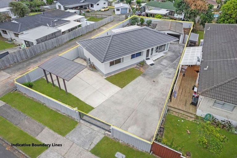 Photo of property in 12 Suwyn Place, Weymouth, Auckland, 2103