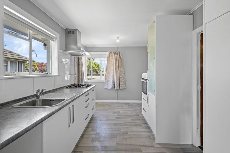 Photo of property in 51 Marlow Road, Aranui, Christchurch, 8061